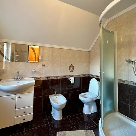 Sadyba Chertizh Lodge Tatariv