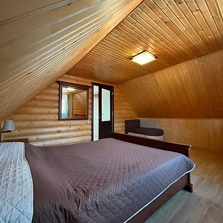 Eco Chertizh Lodge